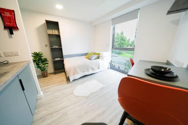 Gold Studio - Urban Hub Student Accommodation (4)